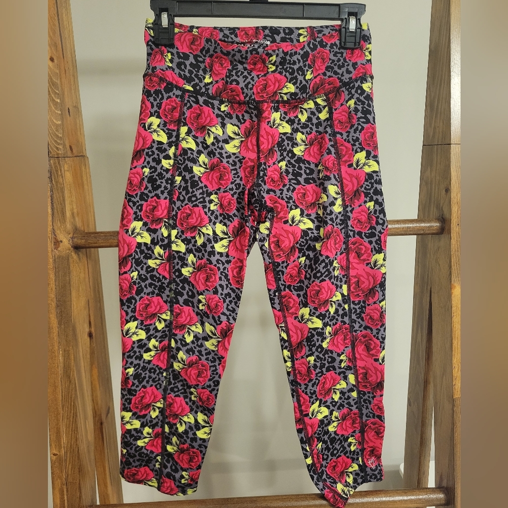 Betsey Johnson Performance Rose Print Leggings